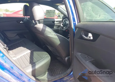 2024 Kia Forte Gt-Line z USA, uszkodzony, nr VIN 3KPF54AD2RE777952